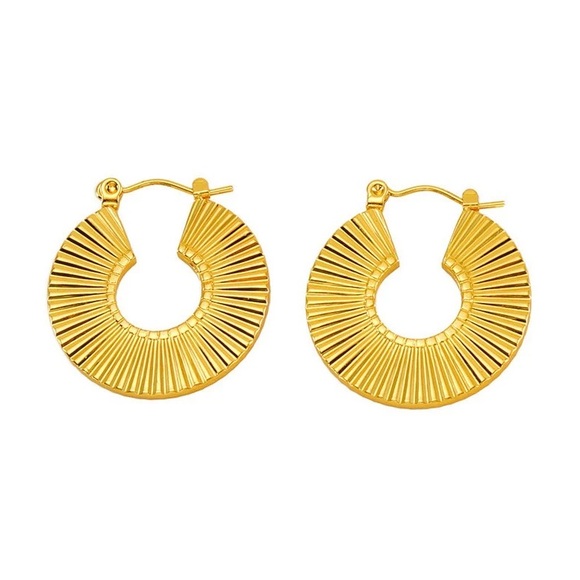 NEW💎18K Gold Plated Chunky Hoop Earrings* - Picture 3 of 5